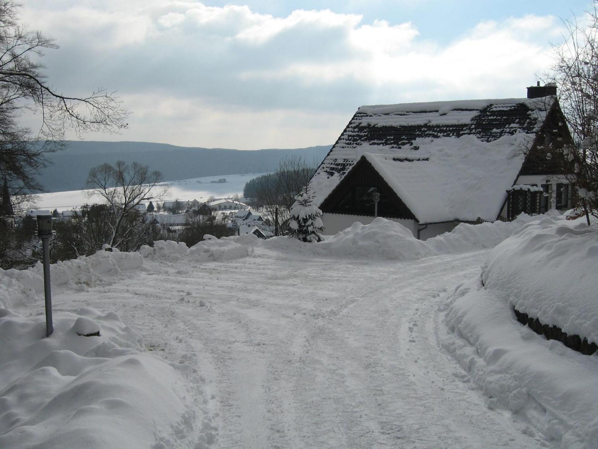 Nice Holiday Home Near Ski Area Medebach Esterno foto